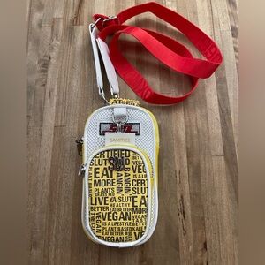 Steve Madden SETITUP Multi Pouch Lariat, White Yellow